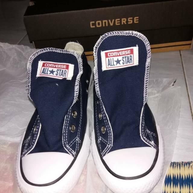 Sepatu Convers