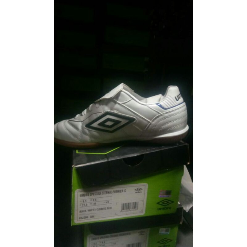 SEPATU UMBRO SPECIALI ETERNAL PRIMER IC