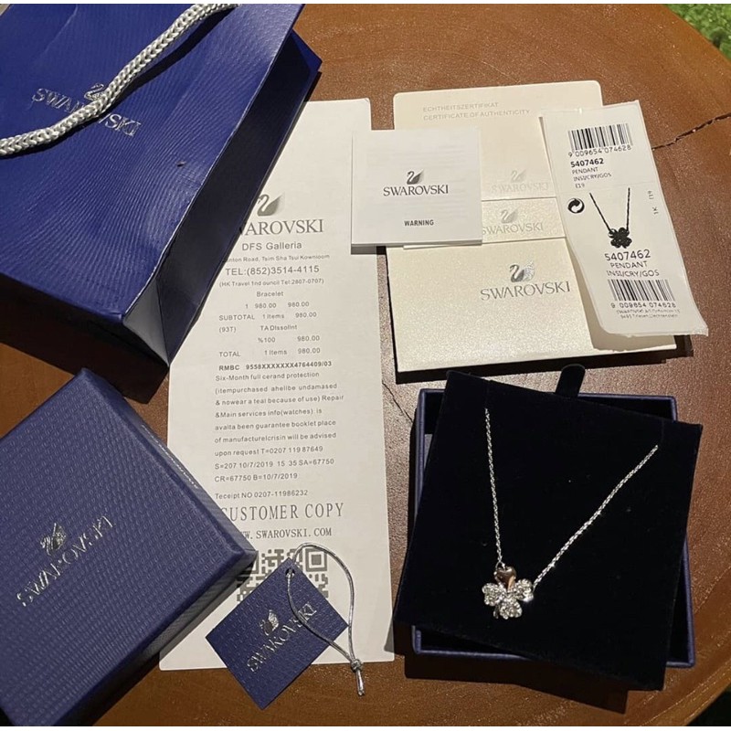 KALUNG SWAROVSKI / LIONTIN SWAROVSKI