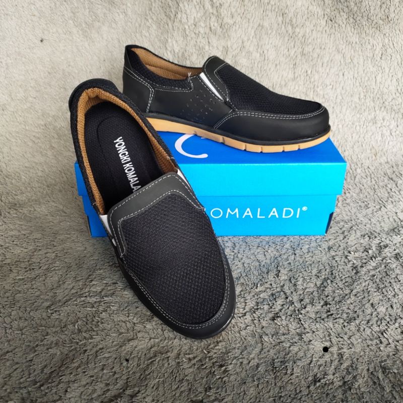 HARGA PROMO.. SEPATU CASUAL YONGKI KOMALADI. SEPATU SLIP ON YONGKI KOMALADI. SEPATU FORMAL YONGKI