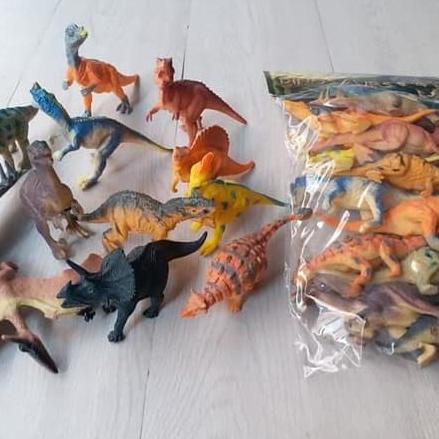 MAINAN DINOSAUR DINOSAURUS JURRASIC PARK ISI 12 PCS NO. KL5-012A