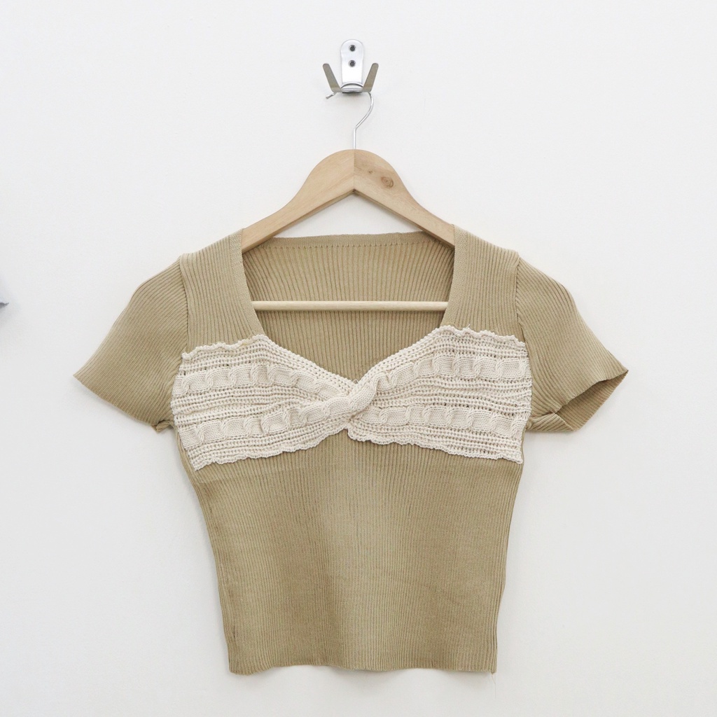 Leda knit top - Thejanclothes