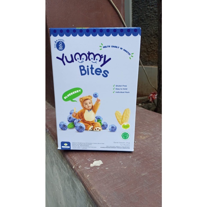 Yummy Bites Rice Crackers Blueberry 25g