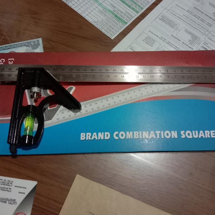 

PENGGARIS SIKU WATERPASS KOMBINASI / KOMBINATION SQUARE RULLER