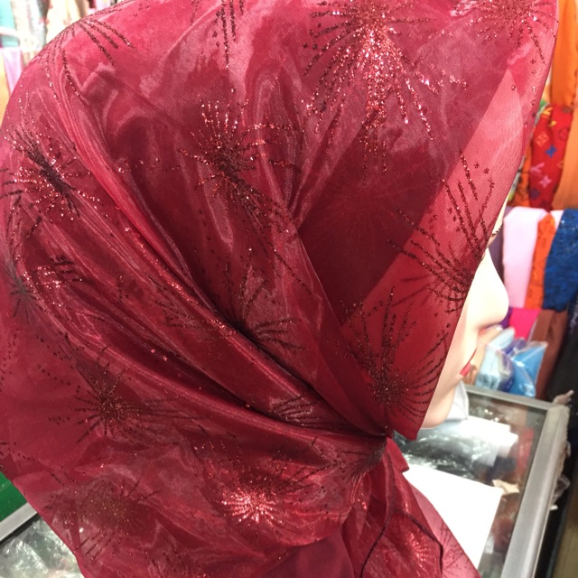 SEGIEMPAT ORGANDI MOTIF GLITTER