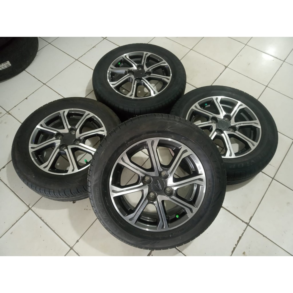 Pelek-Velg Oem Mobil Sigra R14 Pcd 4x100 Plus Ban R14
