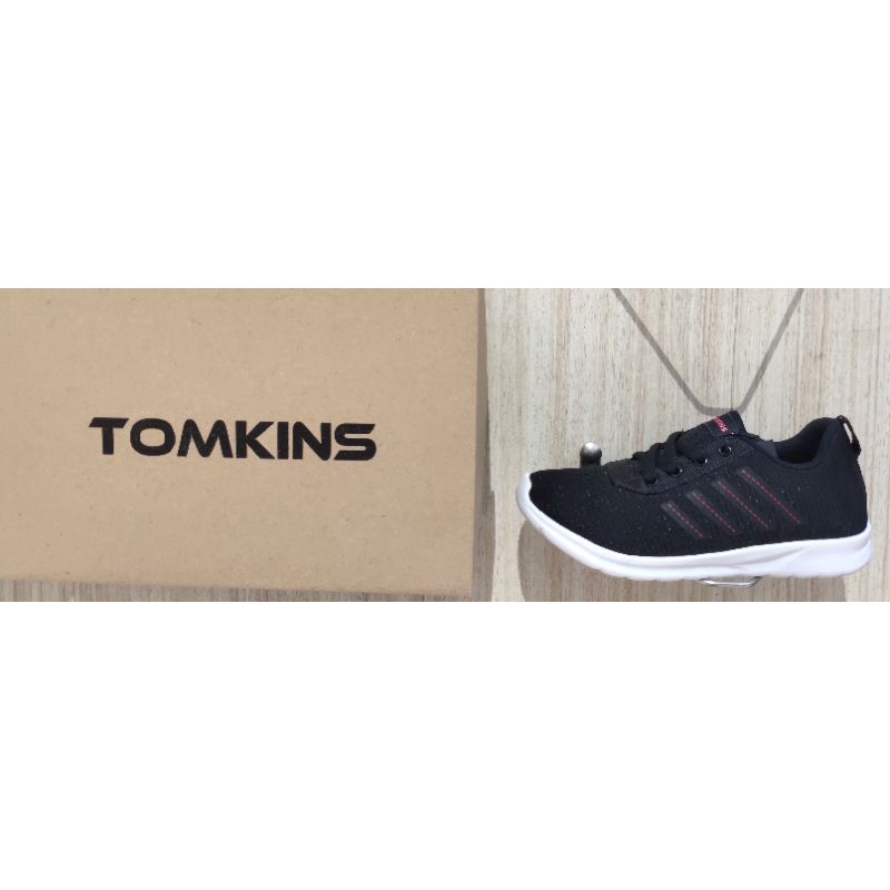 sepatu TOMKINS (dora)