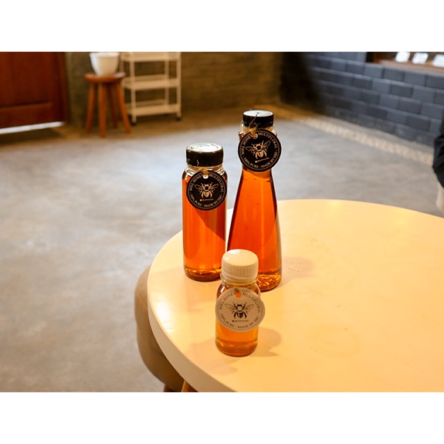 

Paket hemat madu Multiflora 330ml+madu randu 250ml+madu rambutan 80ml