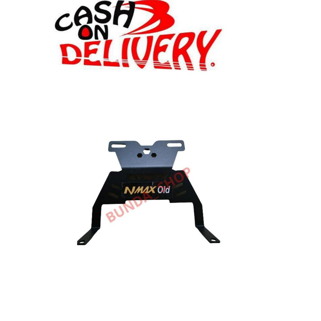 BRACKET DUDUKAN PLAT YAMAHA NMAX/plat nomor kumis nmax