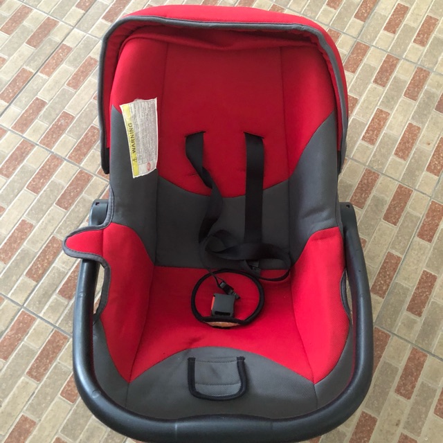 PRELOVED CARSEAT