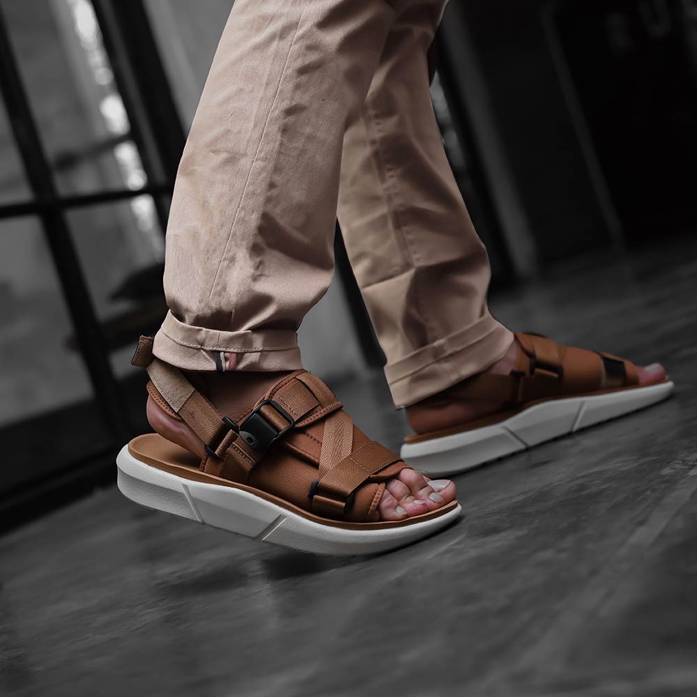 INTROVERT CARAMEL |ManNeedMe x Reyl| Sandal Gunung Pria Sendal Pria ORIGINAL