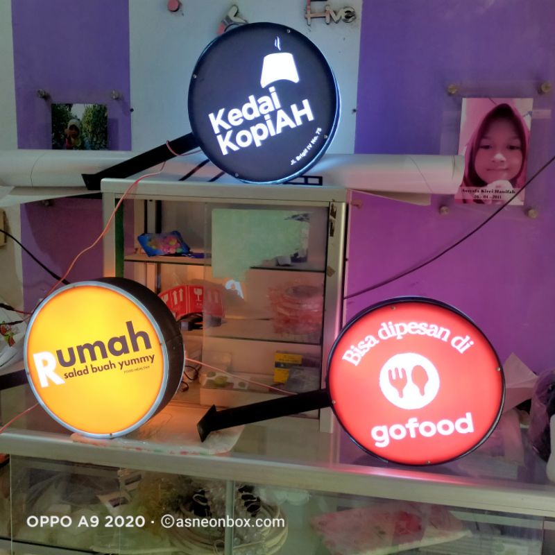 Neon Box Bulat diameter 50