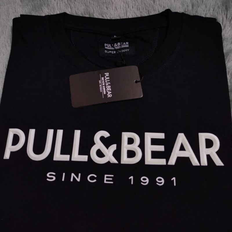 KAOS T-SHIRT PULL&amp;BEAR EMBOSS 3D FONT TIMBUL FULLTAG &amp; LEBEL ( TERBESELLER ) BANYAK VARIASI WARNA