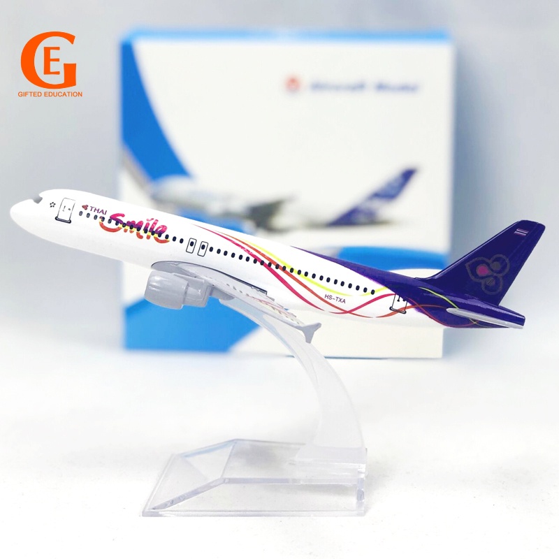 Simulasi Pesawat Terbang Thailand Airbus A320 A320 Bahan Metal Die-cast Ukuran 16CM