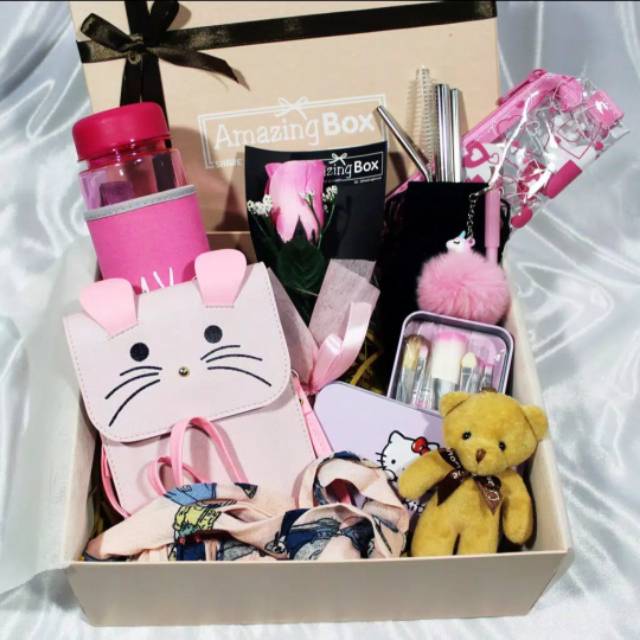 

Paket Kado Premium Cewek Hangout/Hadiah Unik/Kado Ulangtahun Wanita