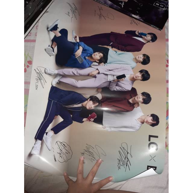 Poster LG X BTS official