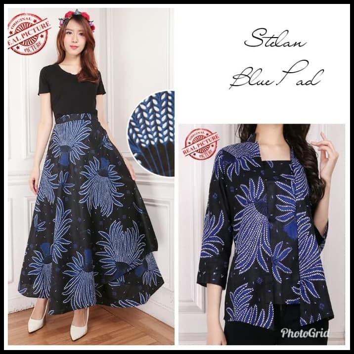 COUPLE ATASAN BLOUSE BATIK FABIOLA DAN ROK PAYUNG MAXI WANITA - BIRU