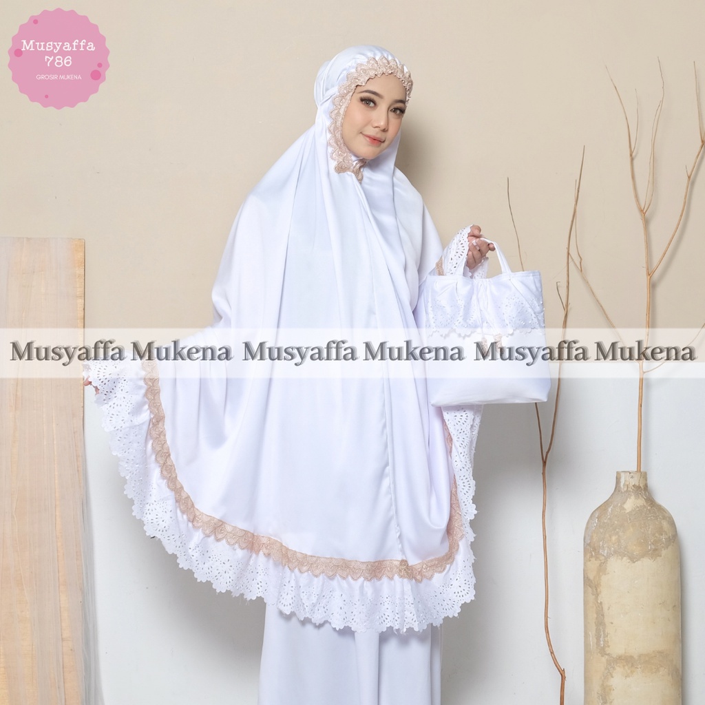 Mukena Dewasa Daily Lesty Sutra Velvet Rempel Laser Cut Dewasa Renda Mewah Raline / Rempel