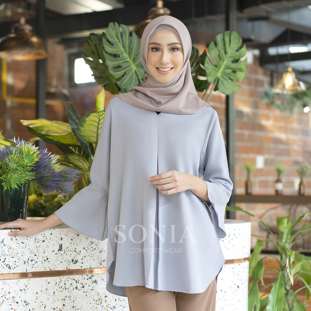 

Sonia - Bella Blouse / Blus Bell Sleeve Wanita / Casual Top / Atasan kerja by SONIA / B91727