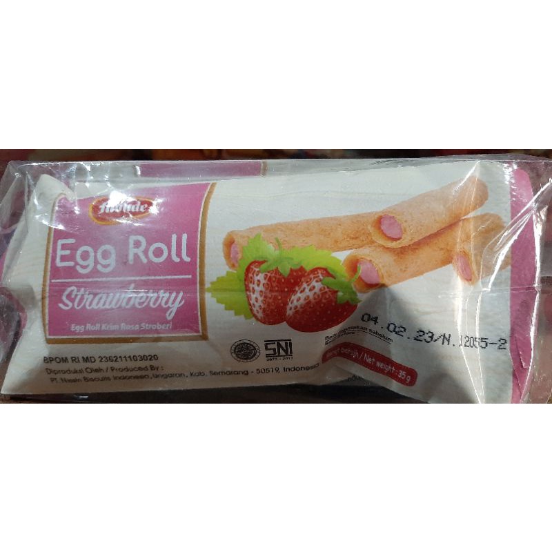 Egg roll Monde rasa strawberry Nissin