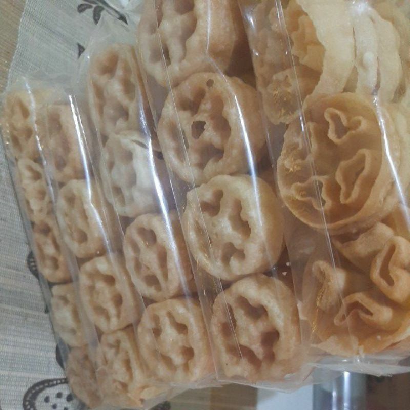 

Lantari/kembang goyang