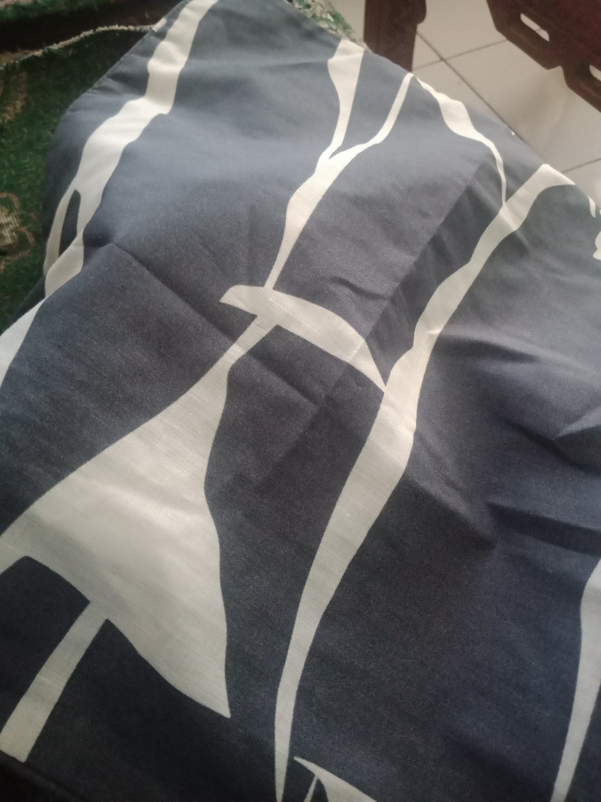 Star Seprei Katun Motif Palma Hitam Dan Putih