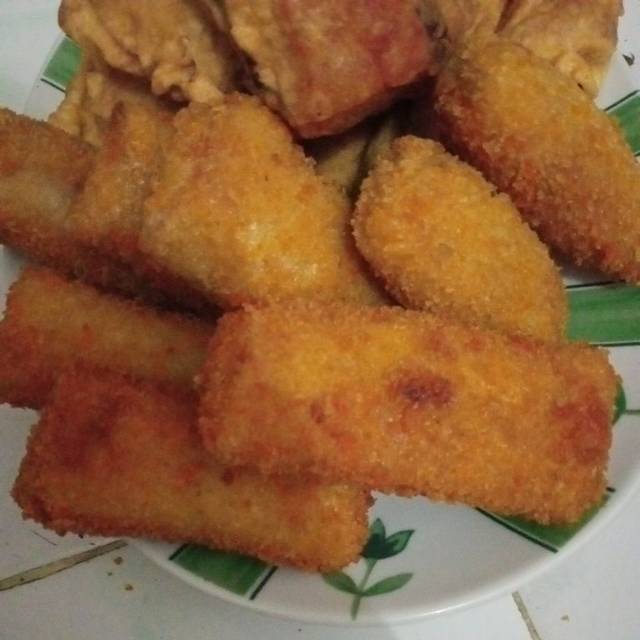 

Risoles isi sayur matang atau frozen
