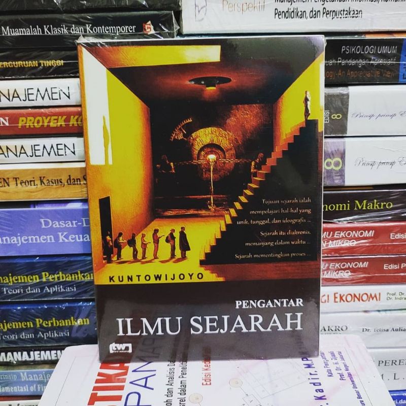 PENGANTAR ILMU SEJARAH Kuntowijoyo