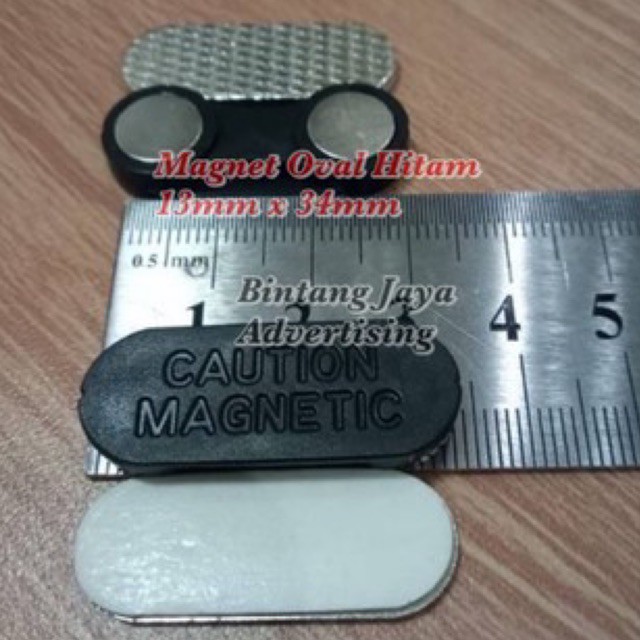 

Magnet Oval Hitam Black Magnet Papan Nama Dada Name Tag Magnet Wing Lencana Magnet 13mm x 34mm Bagus
