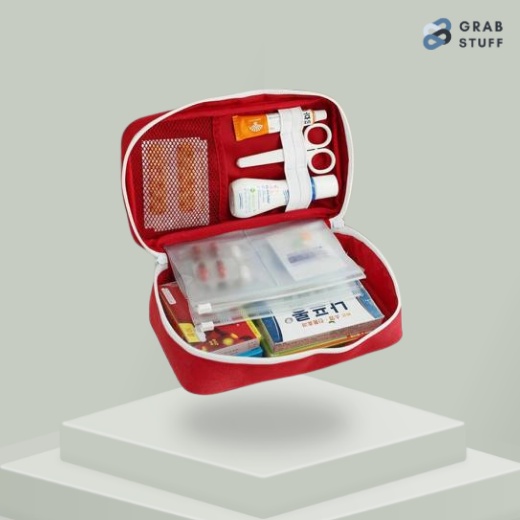 Tas Perlengkapan Obat P3K First Aid Kit / Tas Obat Alat Kesehatan Medis Perawat tempat obat travel Traveling Mini Lucu Unik Warna Merah / Alat P3KTempat Perlengkapan Obat-obatan  Ala-alat Keselamatan plester, perban / Tempat Pertolongan Utama Kecelakan