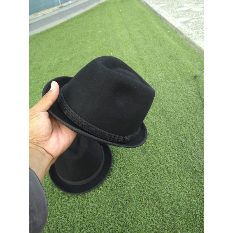Topi laken.laken klasik.bahan laken impor.laken original