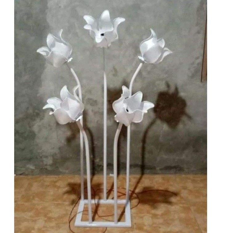STANDING LAMPU PIPA ELASTIS KELOPAK BUNGA MAWAR