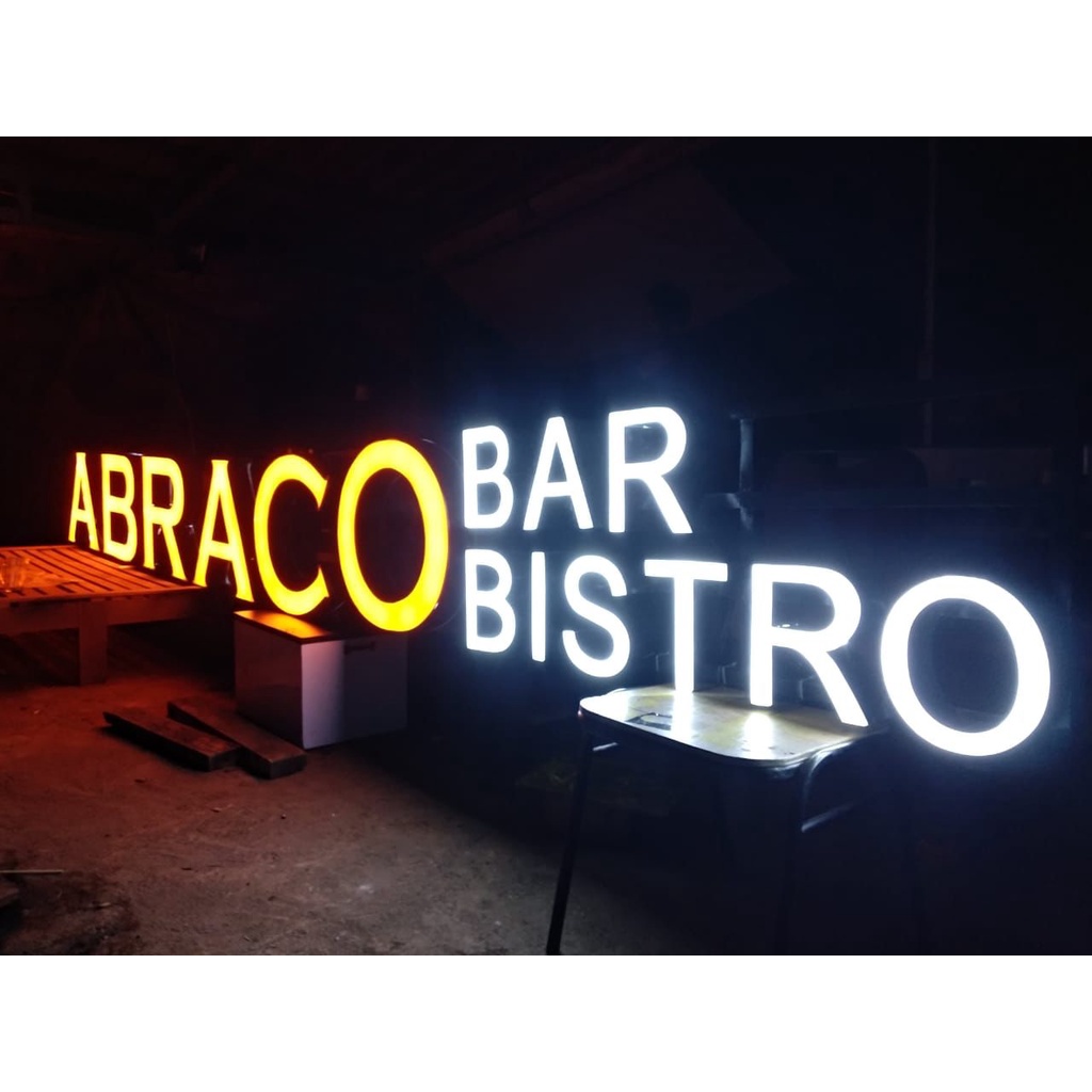 Huruf timbul/ huruf timbul akrilik