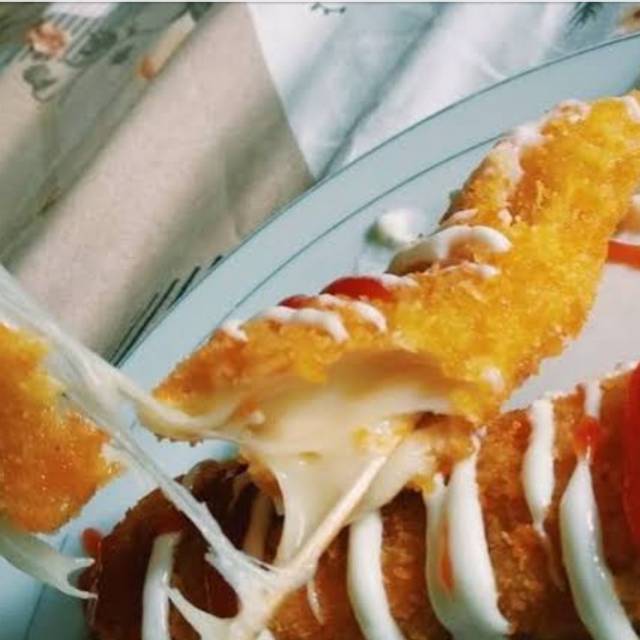 

Eggroll dan stick mozarella