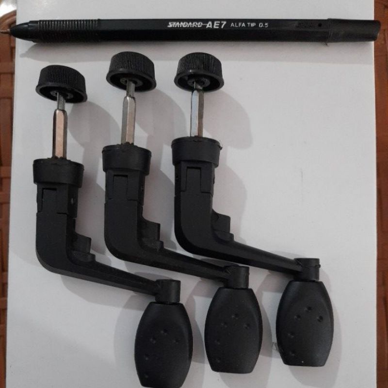 Engkol Reel ukuran 500 1000 2000 2500 3000 4000 5000 6000