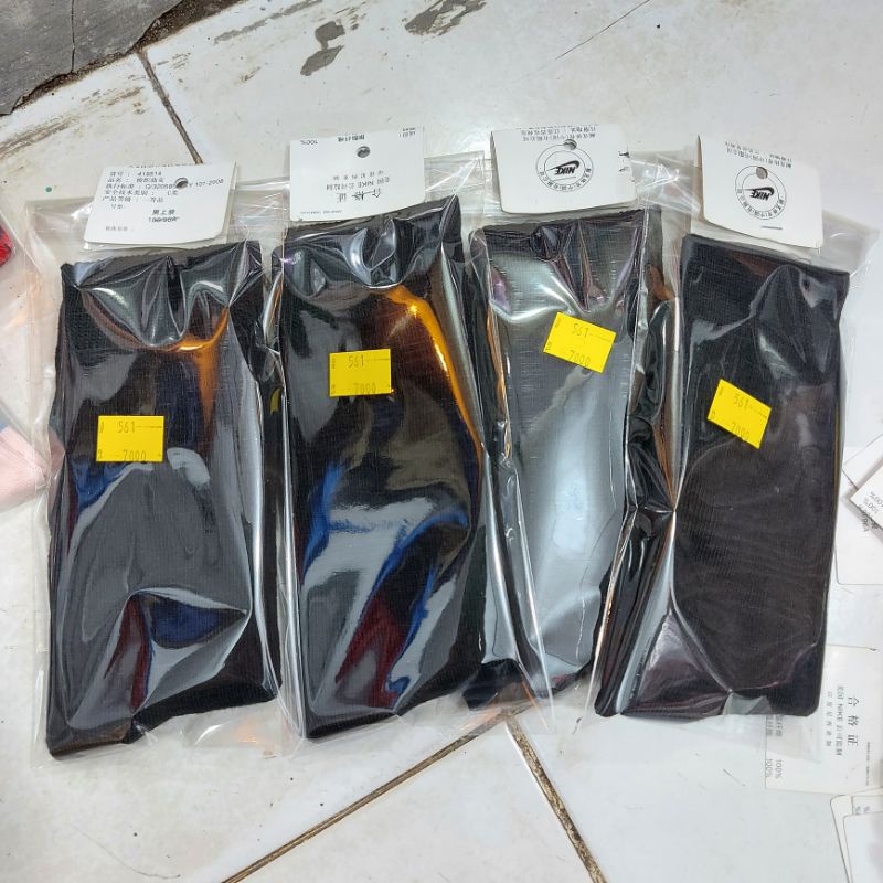 Kaos Kaki Hitam Polos Kaos Kaki MI Kaos Kaki Sekolah MI Hitam Polos ukuran SD - SMA