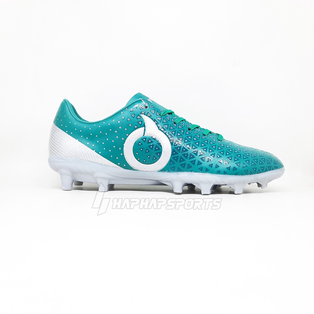 Sepatu Bola Ortuseight Medians FG-1
