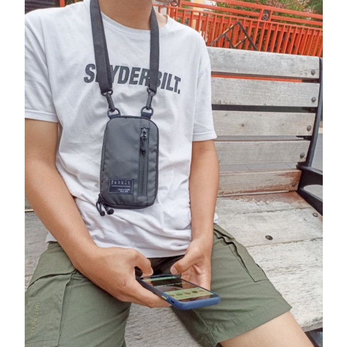 tas mini gantung leher - hangging wallet kartu hp WATERPROOF pria dan wanita