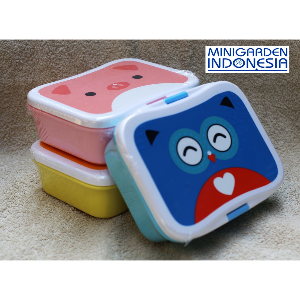 Lunch box karakter 17x13x6 cm kotak makan / roti / kue MGI KADO  451