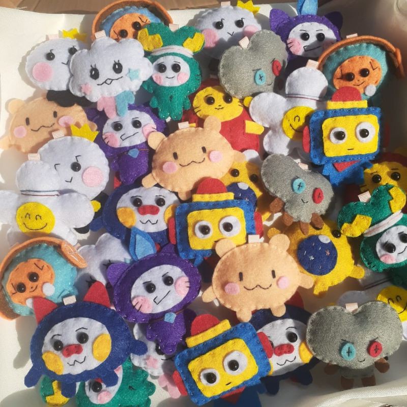 TREASURE TRUZ KEYCHAIN