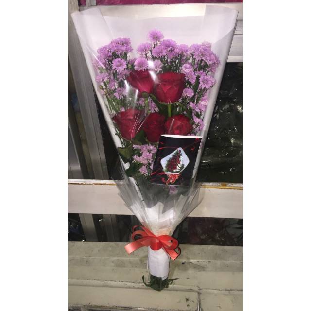 Buket bunga hidup mawar merah surabaya