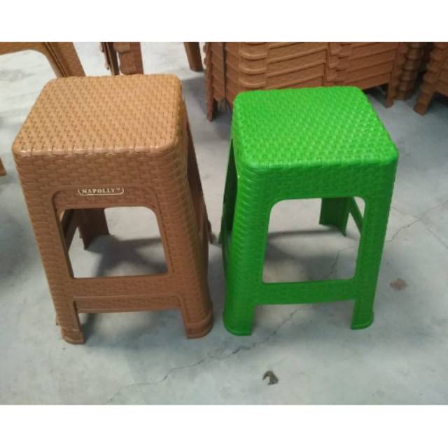 Kursi plastik napolly rotan