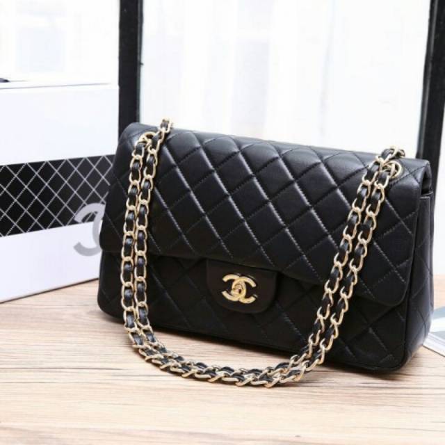 chanel woc classic quilted bag