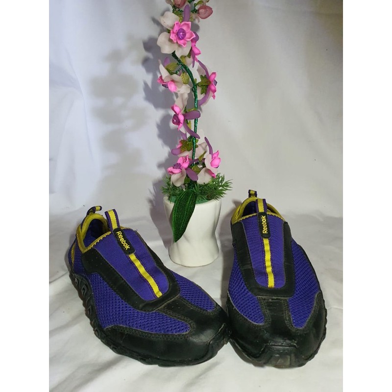 preloved reebok shoes