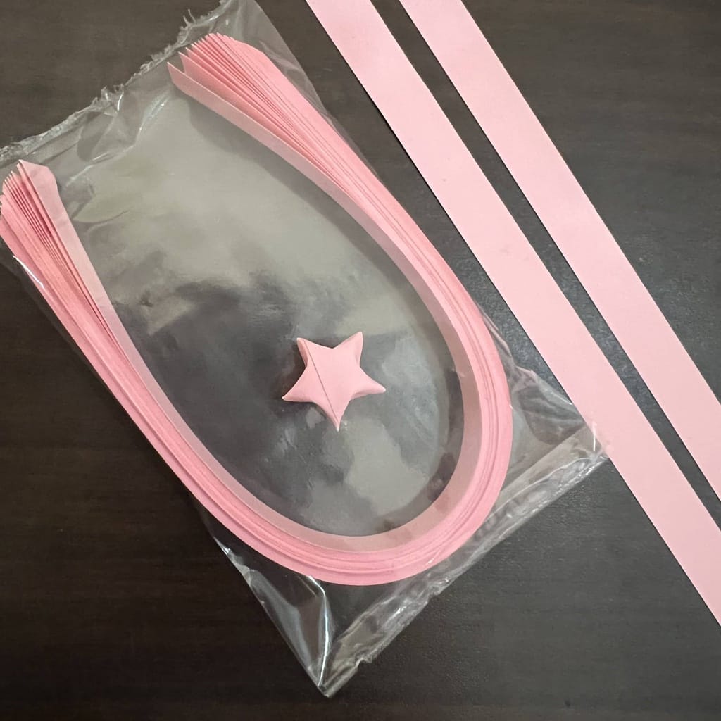 

Kertas Bintang Star Paper Pastel Pink Origami Lipat Motif Warna Warni Varian Pastel Macaron Papercraft Craft quilling quiling Handcraft Kerajinan Prakarya Art Color Seni Kesenian Kertakes Alat Perlengkapan Stationery Home Stuff Dekor Hiasan Shopping Arena
