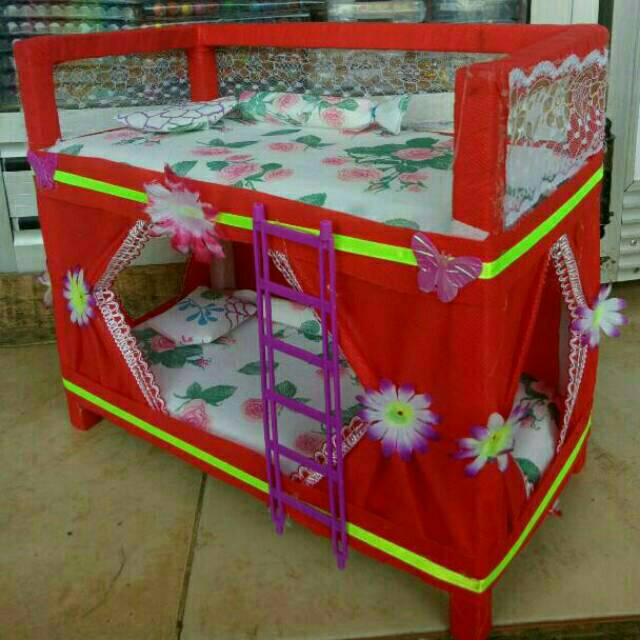 rumah barbie berbahan kayu 35x27x17 cm