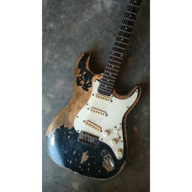 SOLD Fender Stratocaster Relic