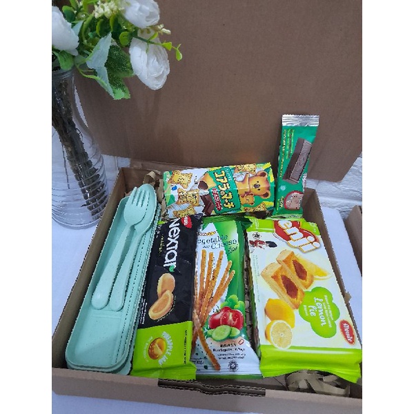 

alesha hampers ijo