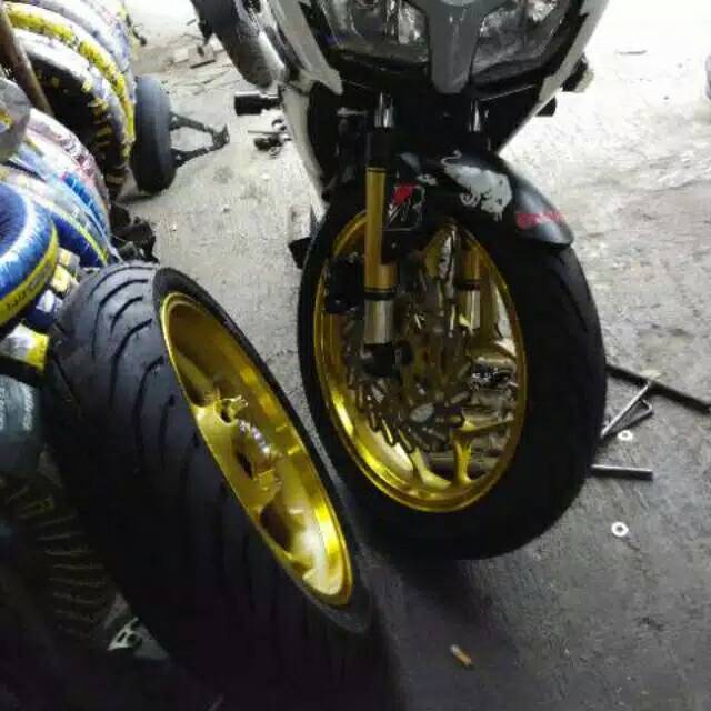 Velg axio + ban pirelli + swing arm delkevic cbr 150 facelift k45g & cbr 150 lokal k45 & new cb 150R