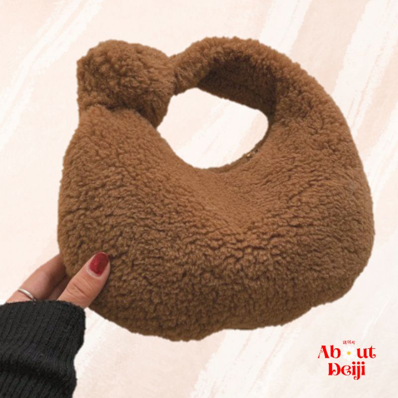Tas Bahu Bulu Halus ala Pinterest | Eggie Shoulder Bag